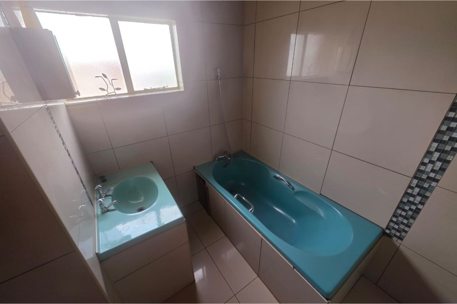 4 Bedroom Property for Sale in Roodepan Northern Cape